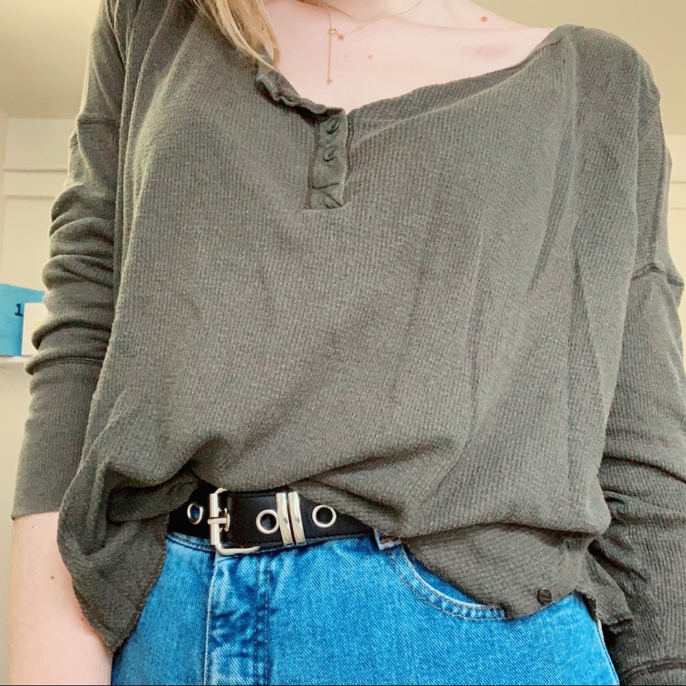 URBAN OUTFITTERS Green Long Sleeve